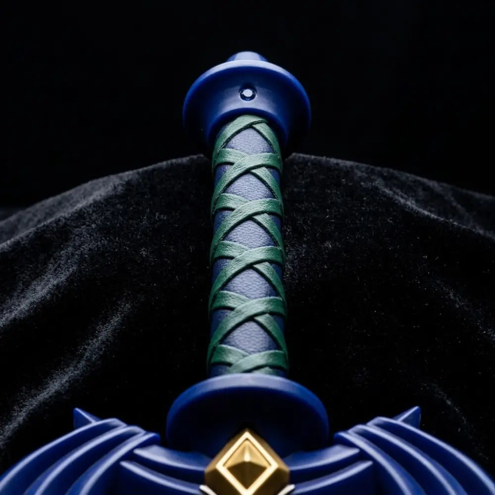 Get Zelda Master Sword And Shield Replica Set